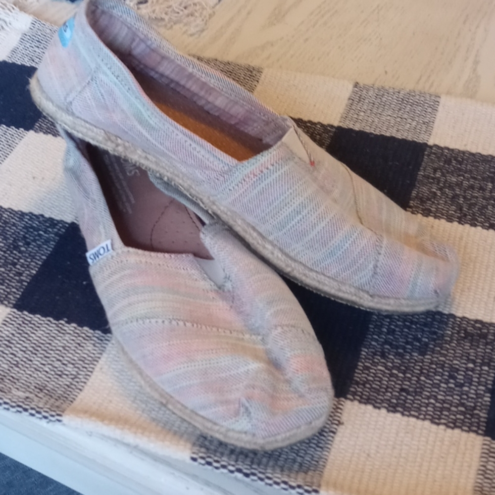 Womens Toms